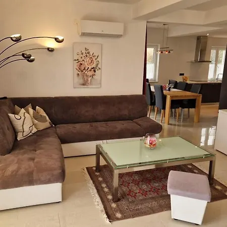 Apartment Keti 4 Nv - 6 Pax With Sea View Novi Vinodolski