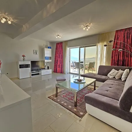 Keti 4 Nv - 6 Pax With Sea View * Novi Vinodolski