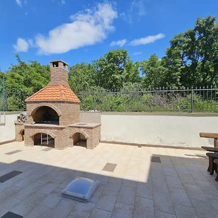 Keti 4 Nv - 6 Pax With Sea View 아파트